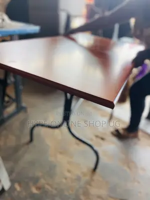 Restaurant 4fts Tables