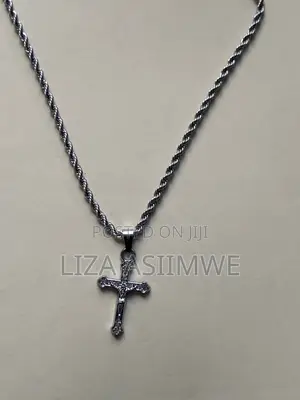 Rope Silver Necklaces With a Crucifix Pendant