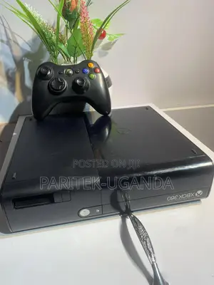 Microsoft Xbox 360 S 250GB System