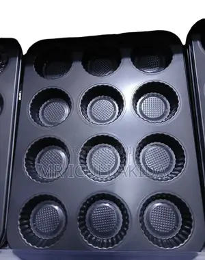 12pcs Peach Non Sticky Muffin Molds Baking Pan WTH Holes