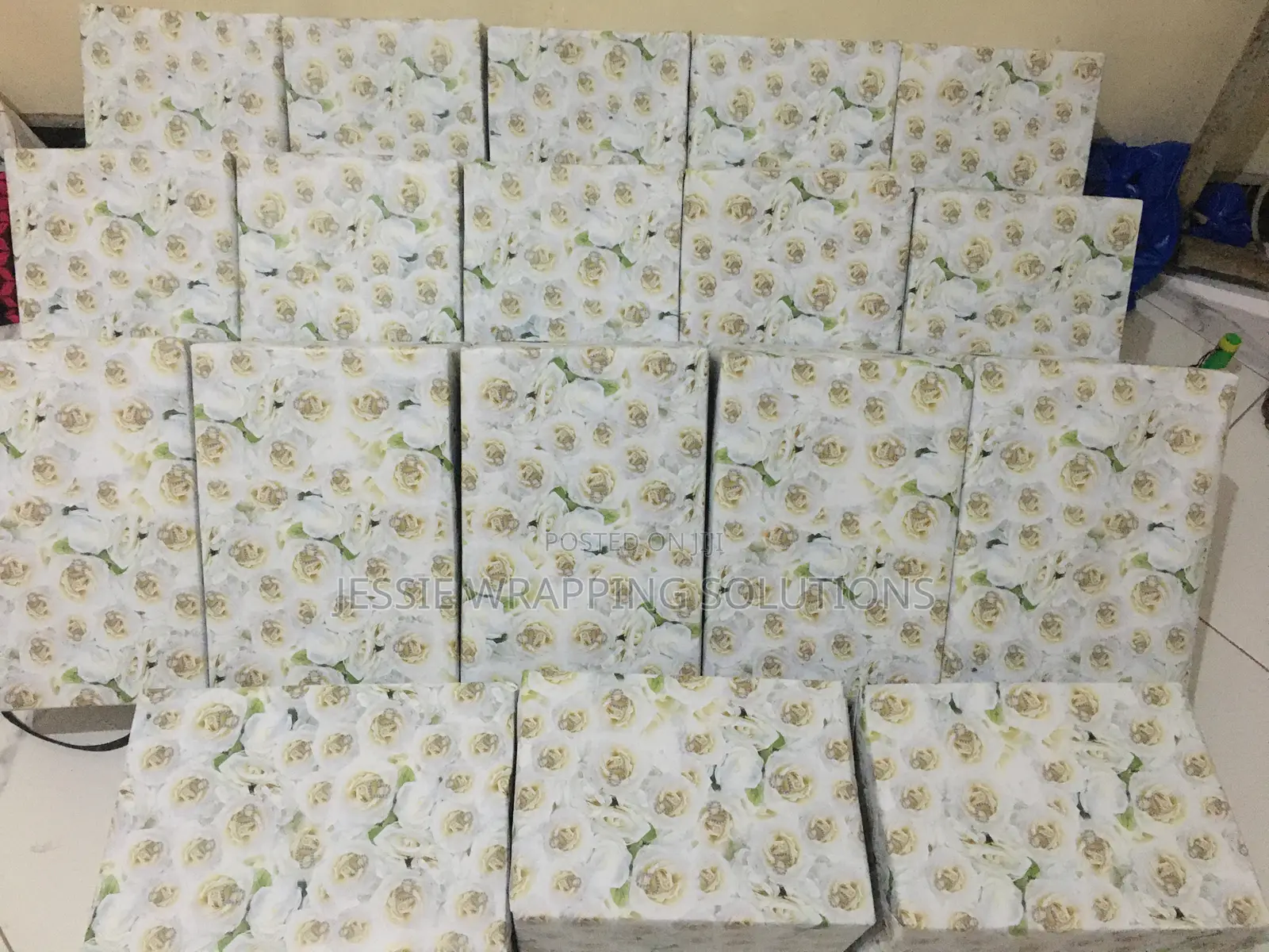 Gift Wrapping And Flowers