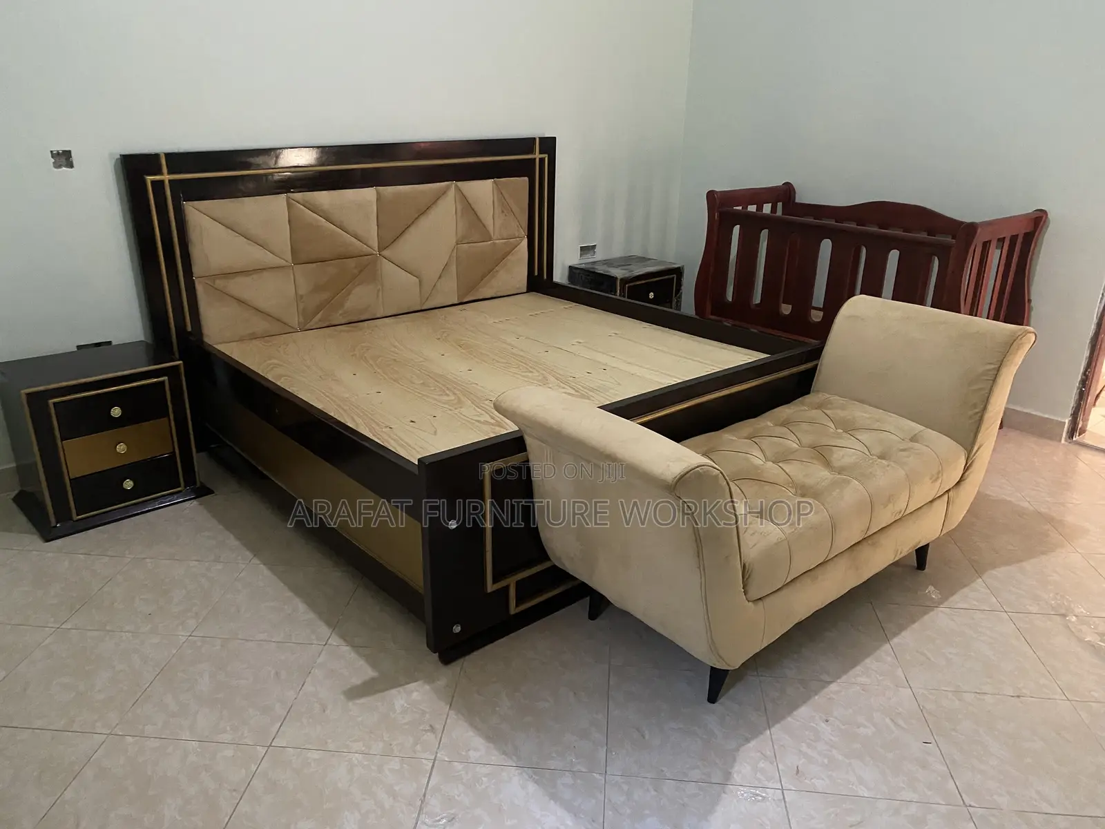 Swiss King Bed