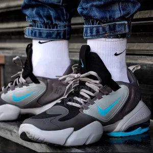 Proper Nike Air Max Alpha Savage