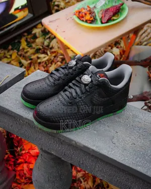 Vogue Nike Air Force 1 Low Premium "Halloween"
