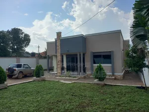 Furnished 4bdrm House in Kira for sale