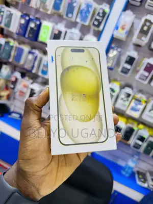 New Apple iPhone 15 128 GB Yellow