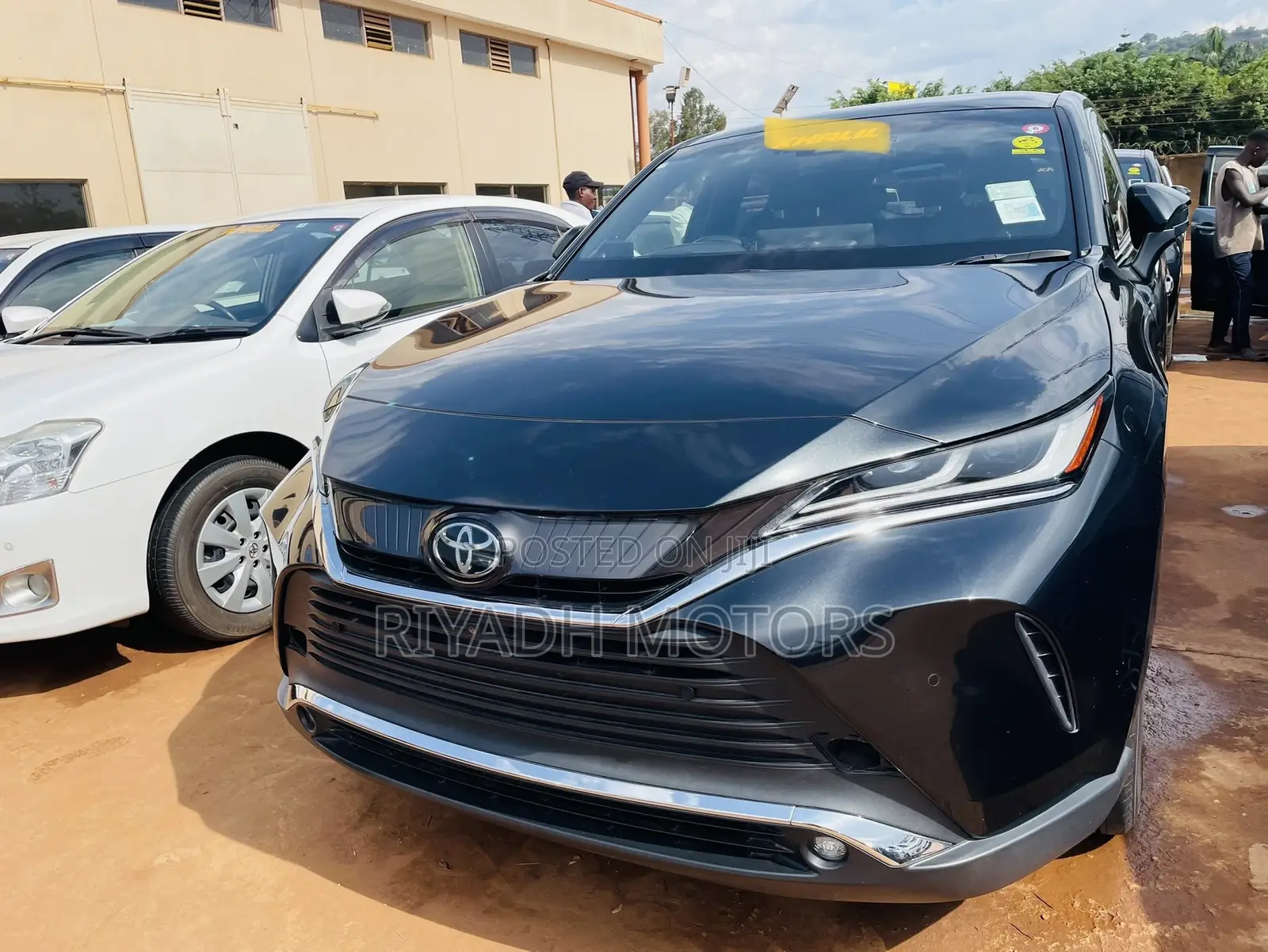 Toyota Harrier 2.0 2020 Gray