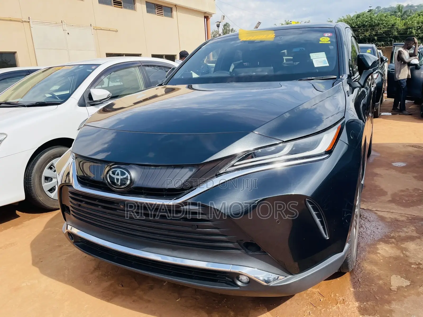 Toyota Harrier 2.0 2020 Gray