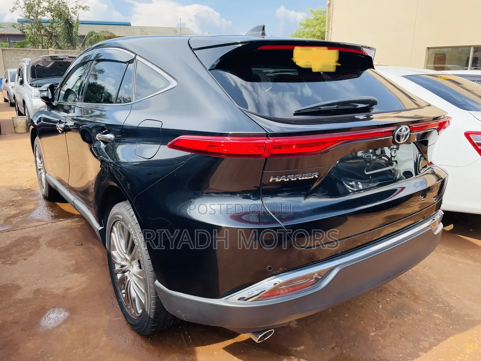 Toyota Harrier 2.0 2020 Gray