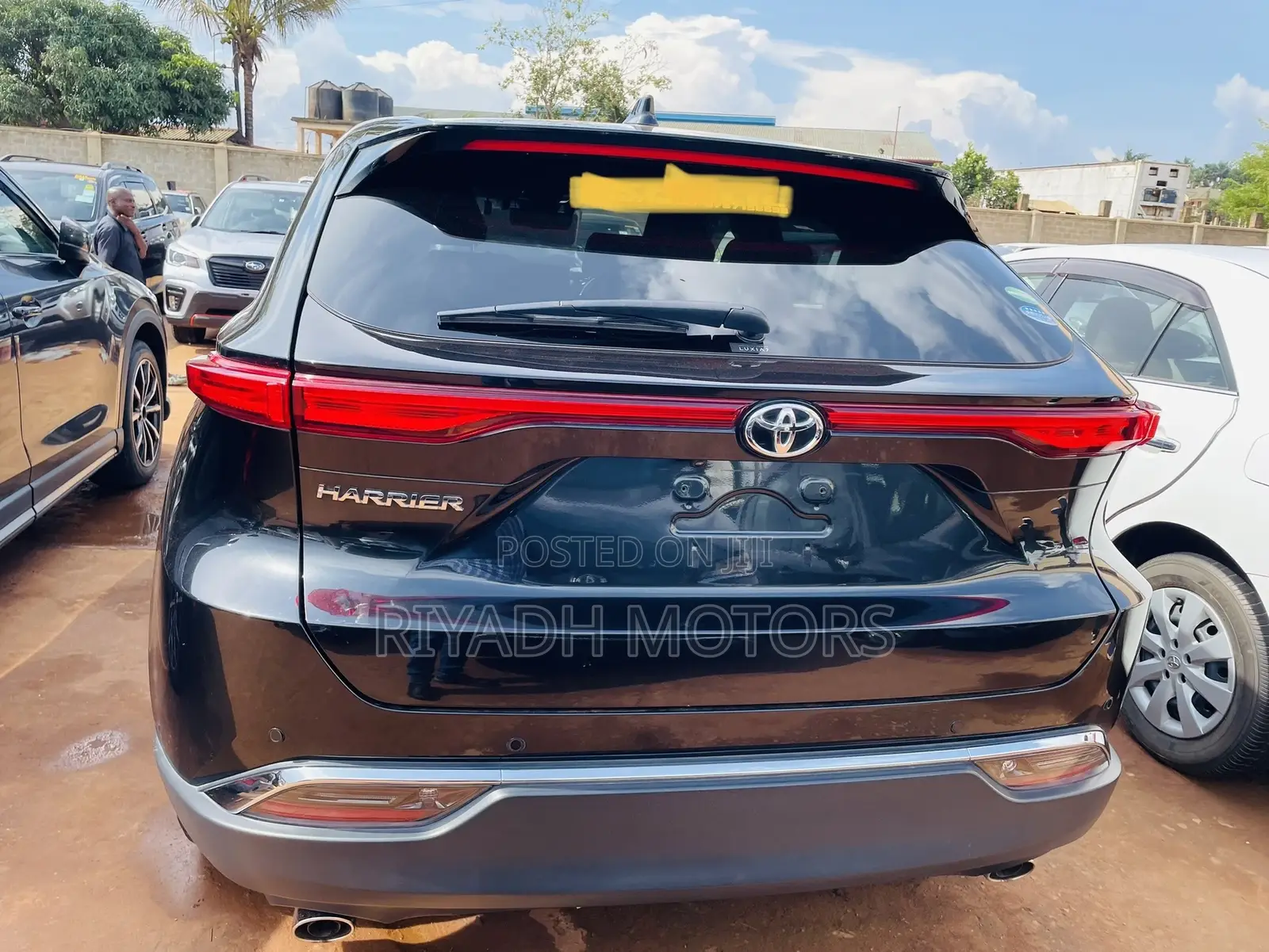 Toyota Harrier 2.0 2020 Gray