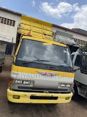 Hino Dumper Ranger