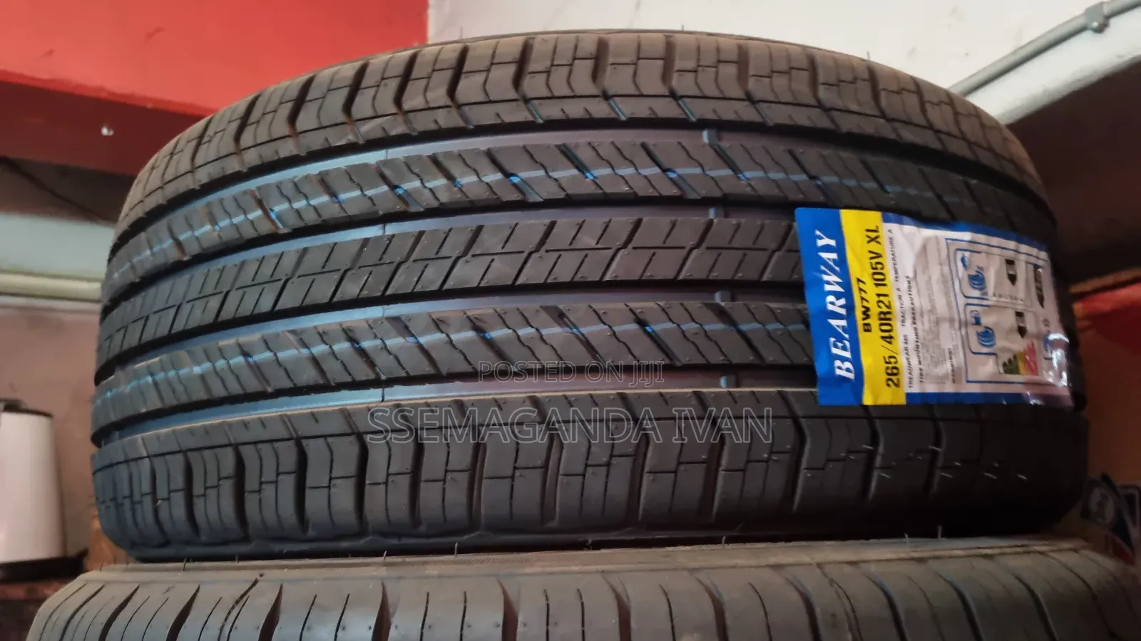 265/40r21 Bearway Tire