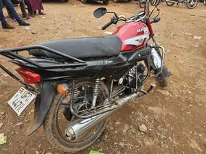 Hero Hunter 125 2020 Red
