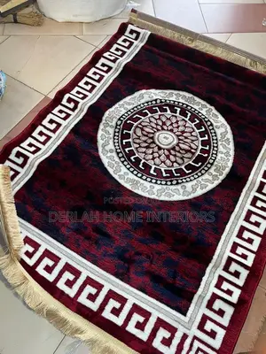 Ruya Silk Carpets in Maroon