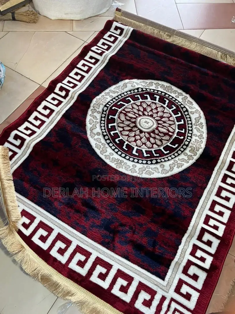 Ruya Silk Carpets in Maroon