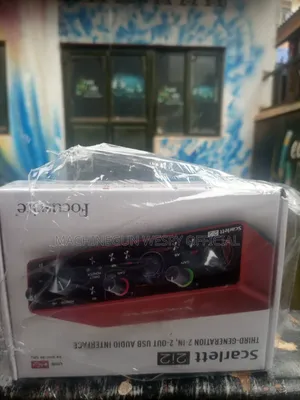 Focuslite 2i2 Scarlet 3rd Gen Studio Sound Card Brand New