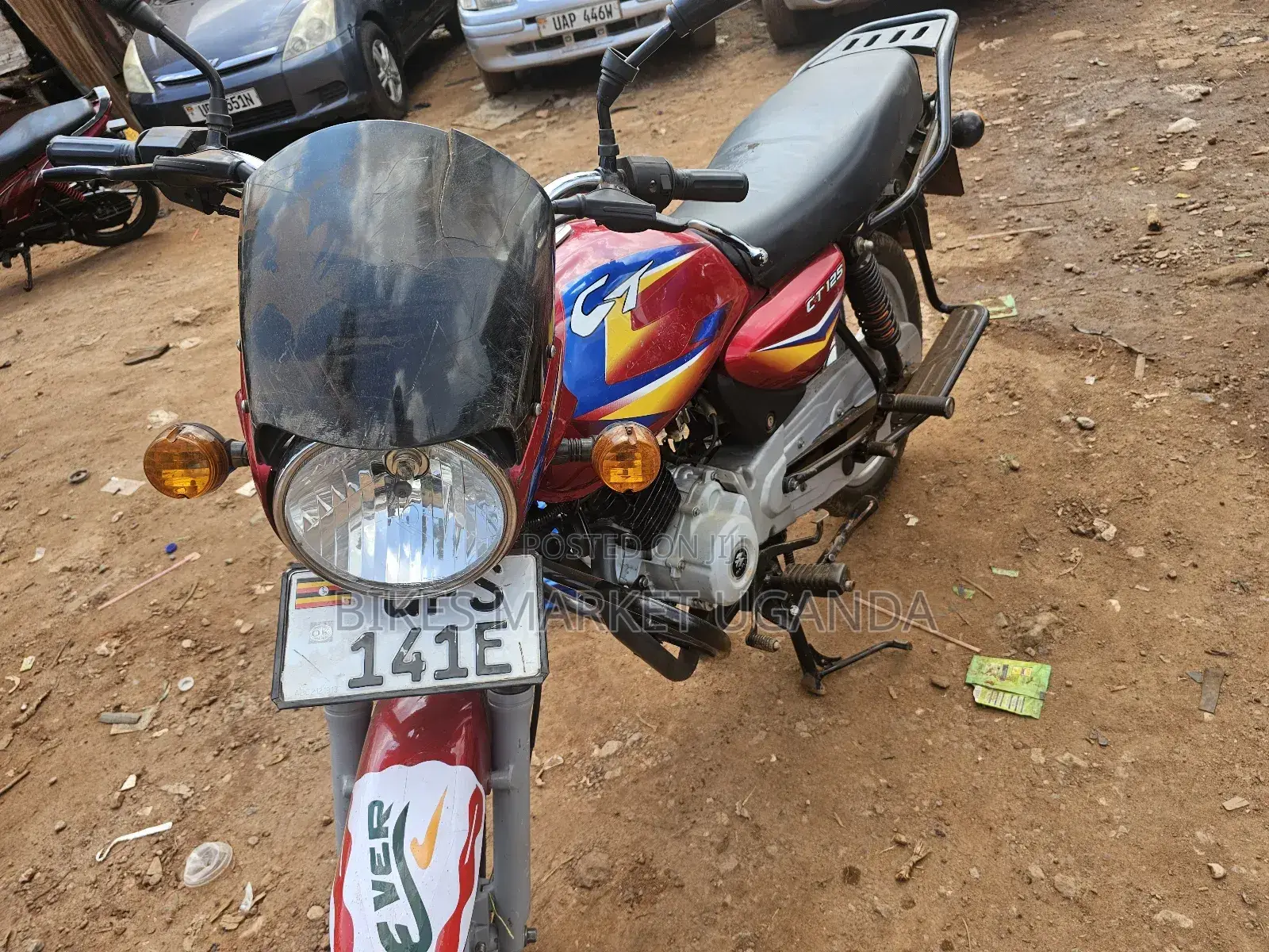 Bajaj Boxer 125 2023 Red