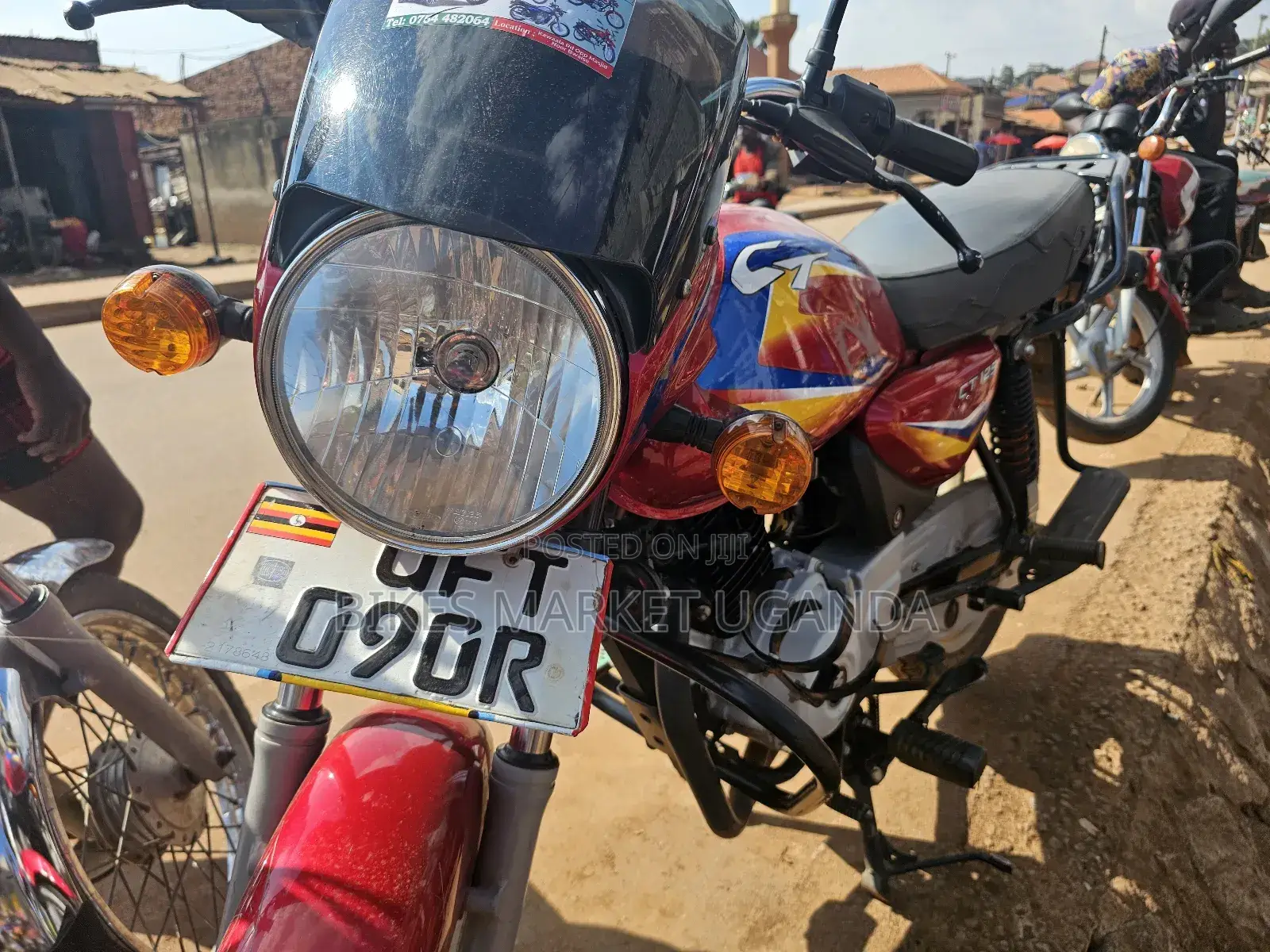 Bajaj Boxer 125 2023 Red