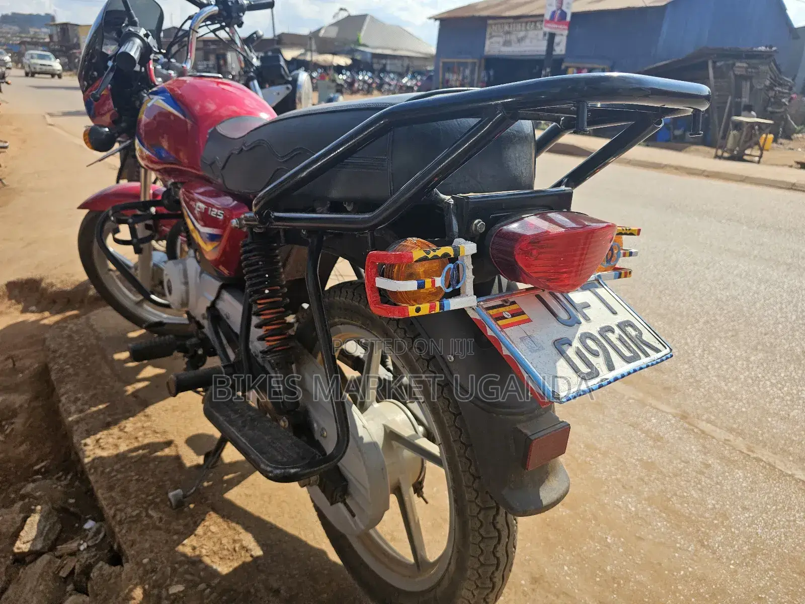 Bajaj Boxer 125 2023 Red