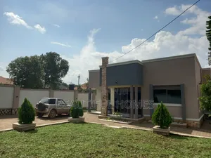 Furnished 4bdrm House in Kira for sale