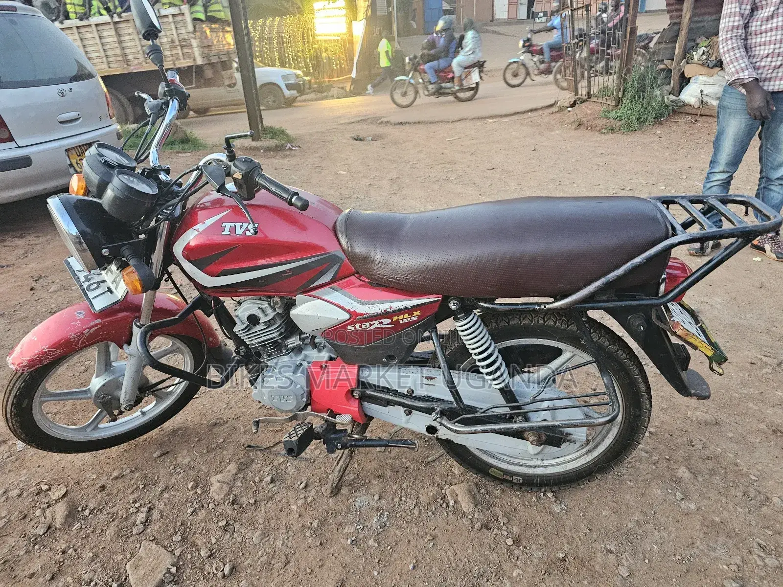 TVS HLX 125 2019 Red