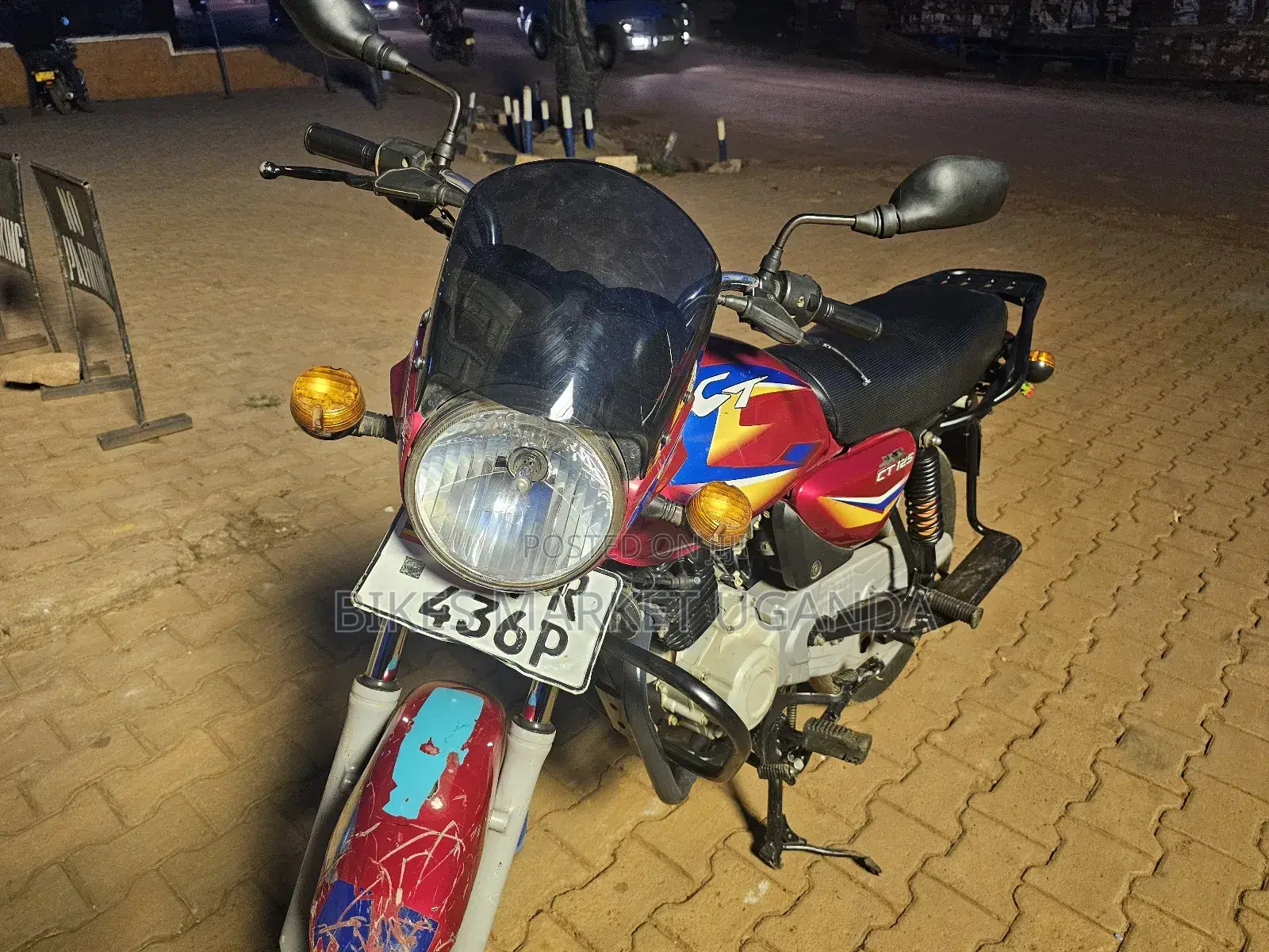 Bajaj Boxer 125 2023 Red