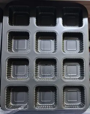 12 Holes Non-Stick Sqaure Cake Mould Tray