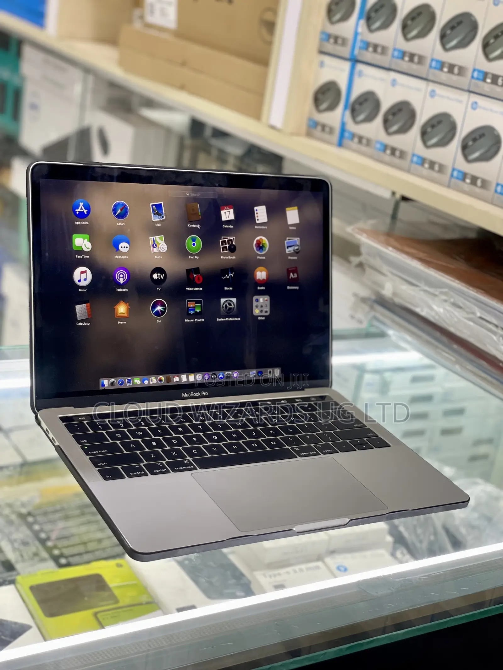 Laptop Apple MacBook Pro 2018 16GB Intel Core I5 SSHD (Hybrid) 512GB