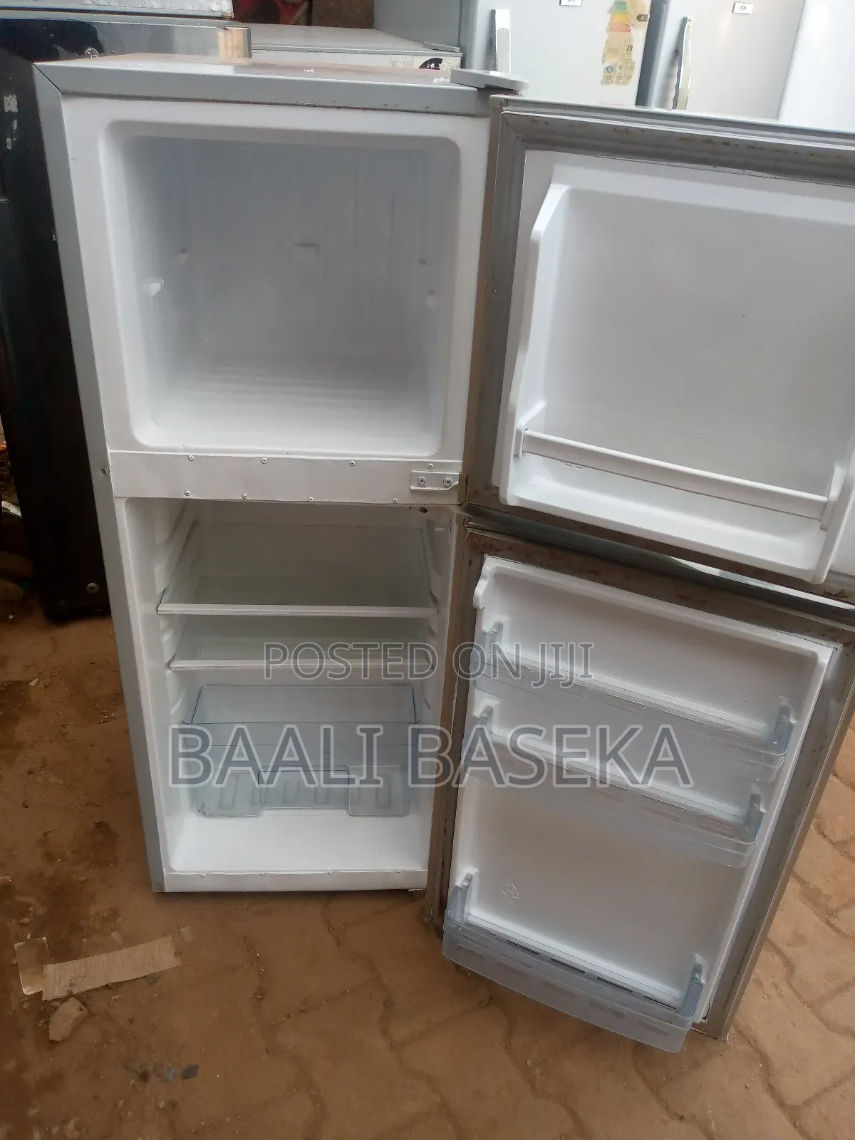 Fridge/Adh (135)Litres