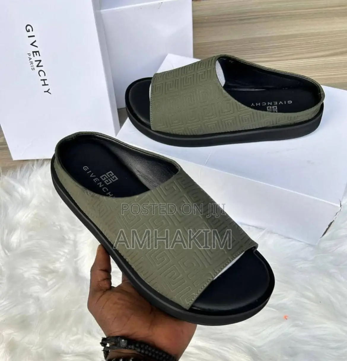 Nre Designer Givenchy Sandals in Stock