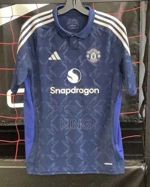 Simple Manchester United Away Jersey