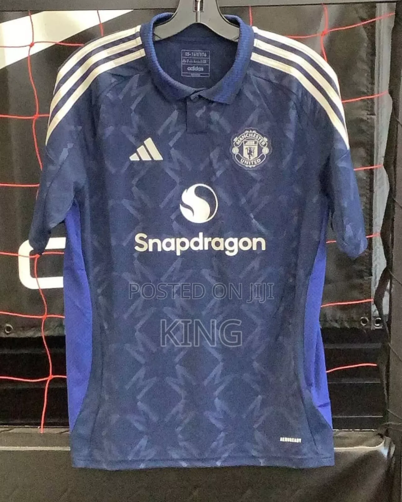 Simple Manchester United Away Jersey