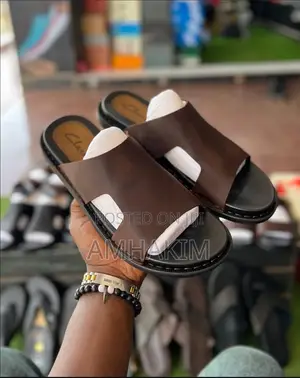 Men’S Classic Leather Clarks Sandals in Stock