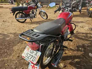 Bajaj Boxer 125 2023 Red