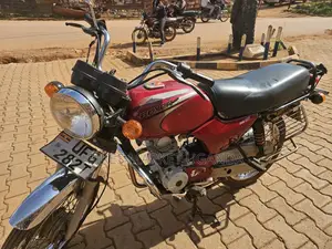 Bajaj Boxer 2022 Red