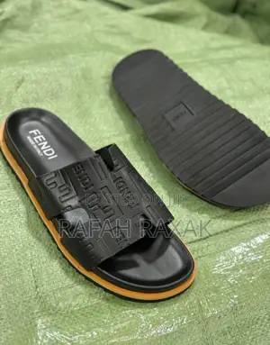 Original Men’S Luxury Fendi Push in Leather Sandals