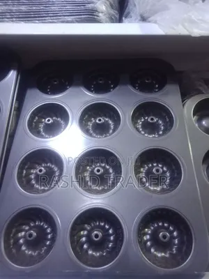 Cup Cake Pan Tray