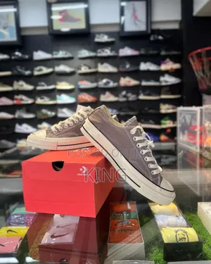 Right Chuck Taylor All Star Canvas