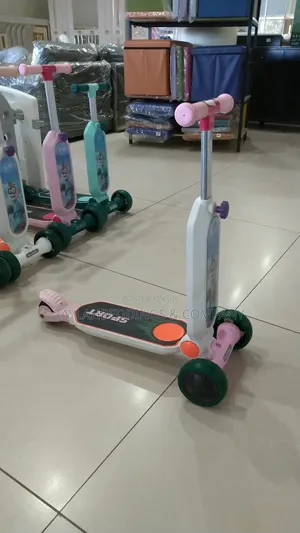 Scatting Trike for Kids of 2+ Years With Adjustable Height