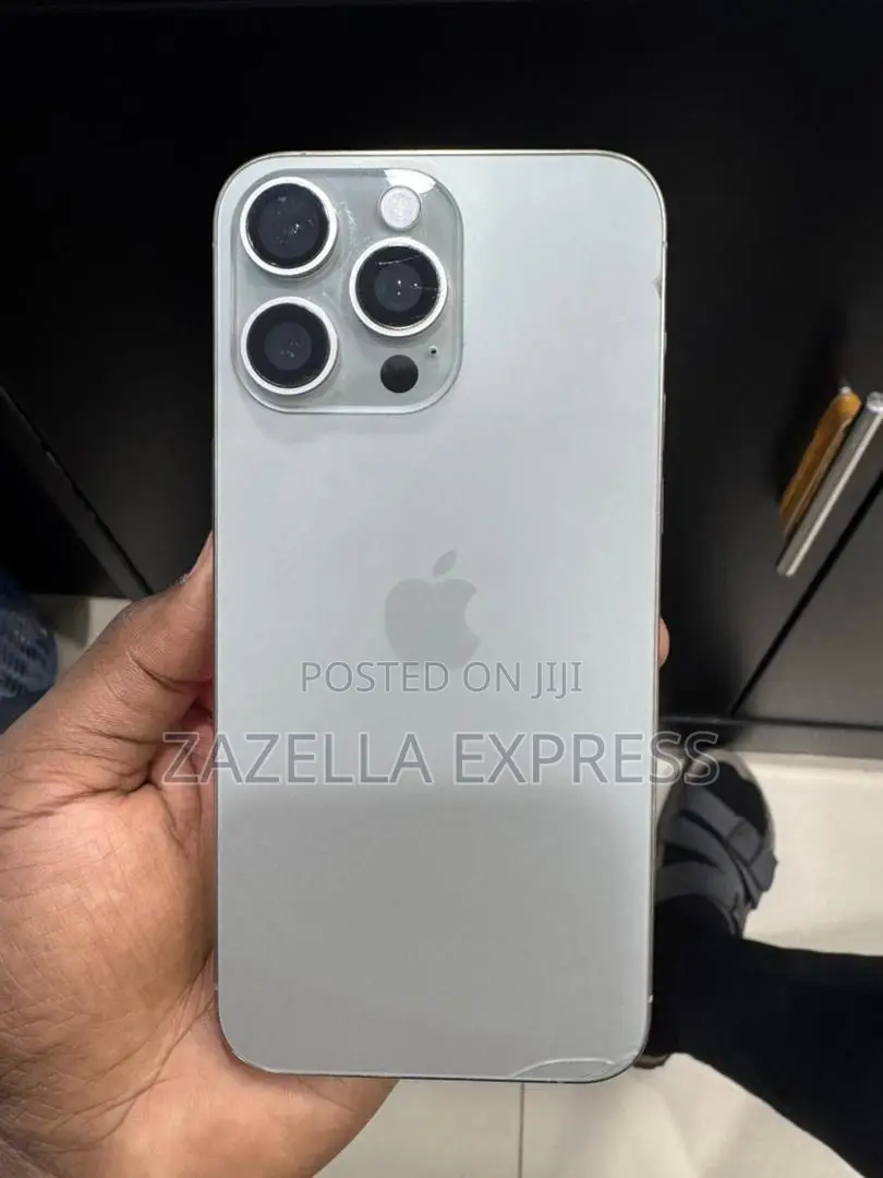 New Apple iPhone 15 Pro Max 512 GB Silver