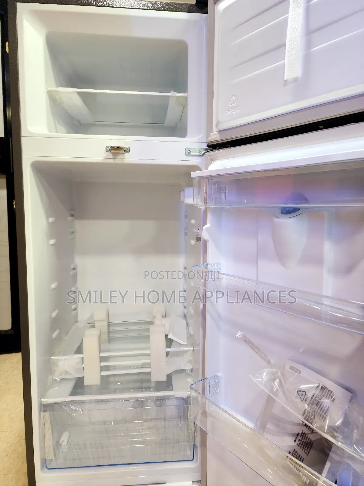Hisense 270ltrs Double Door Fridge With a Dispenser