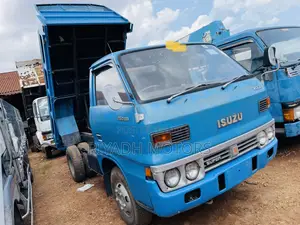 Isuzu Dumper Round Light