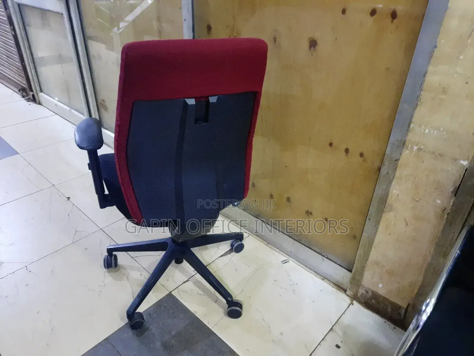 Maroon-Black Adjustable Chair