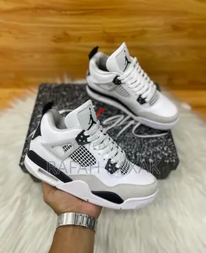 Nike Air Jordan 4 Retro Grey/White/Black Sneakers
