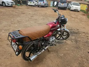 Boss Hoss BH3 2022 Red