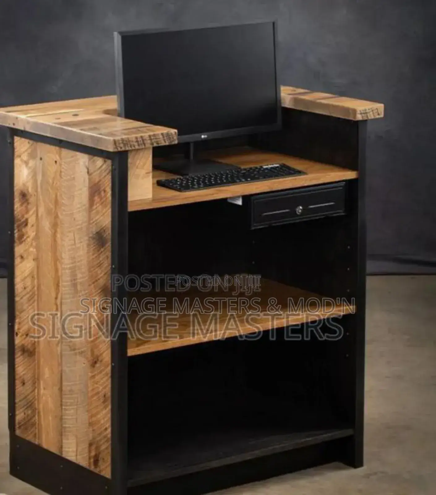Single Deck Work Table