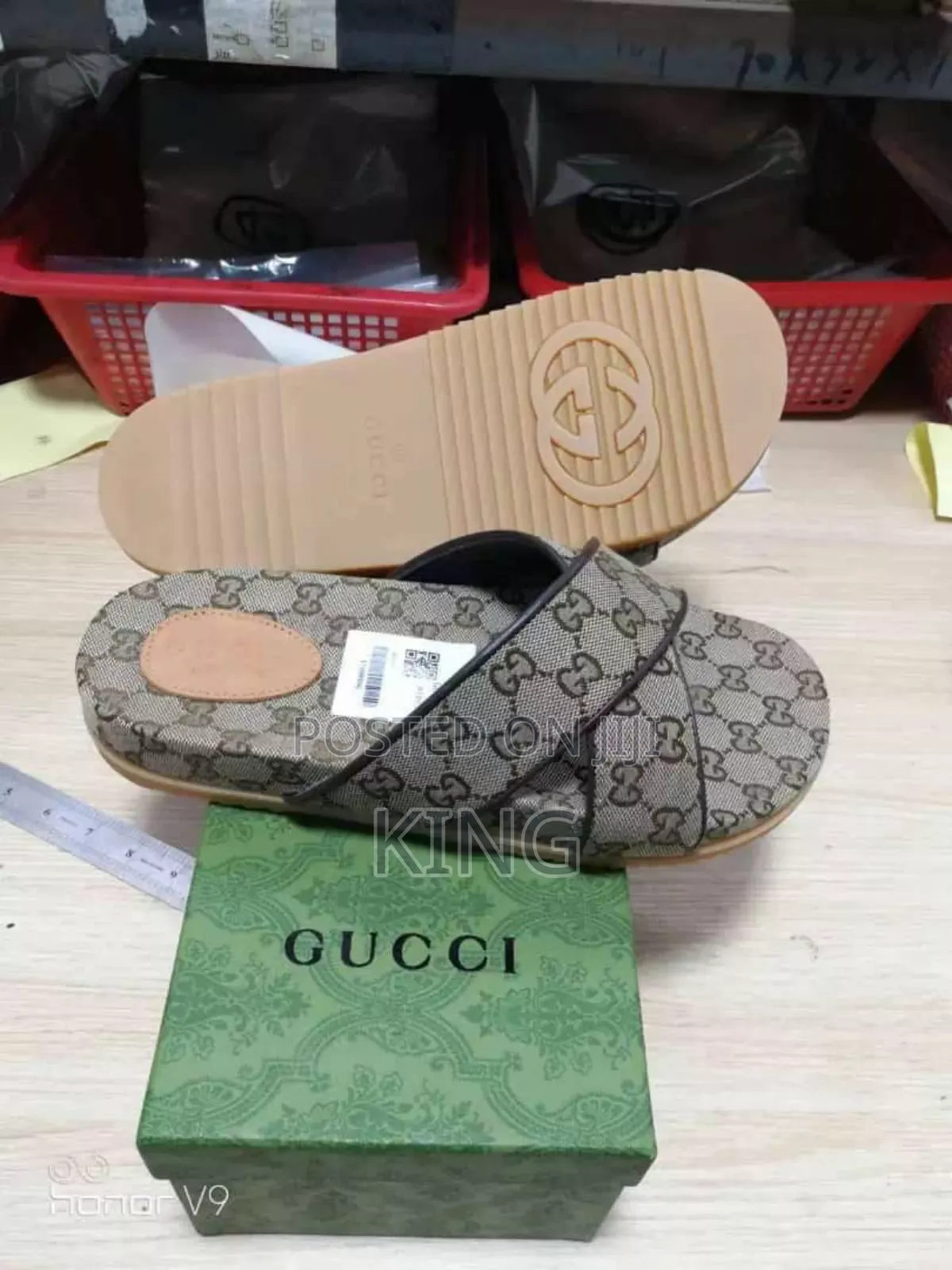 Certified Gucci Sandals