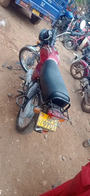 Bajaj Boxer 2021 Red