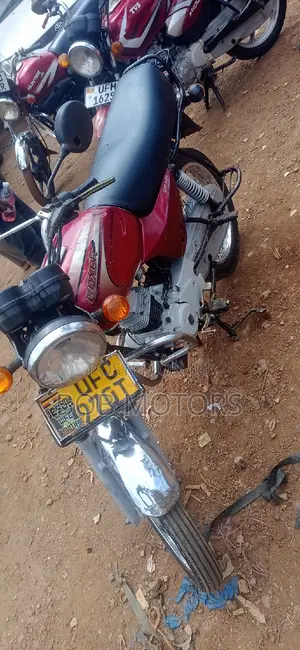 Bajaj Boxer 2021 Red