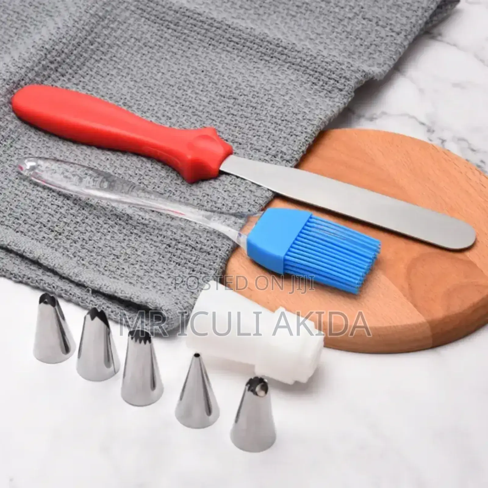 9pcs Pastry Spatula Piping Tips Cake Decorating Set